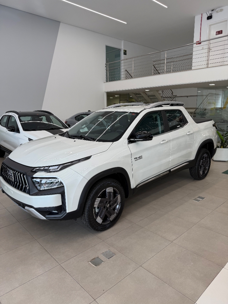 fiat toro 2.2 turbo diesel volcano 4wd at9 5p automatico 20261