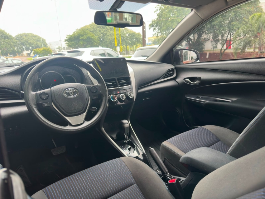 toyota yaris 1.5 16v flex sedan xl multidrive 4p automatico 20195