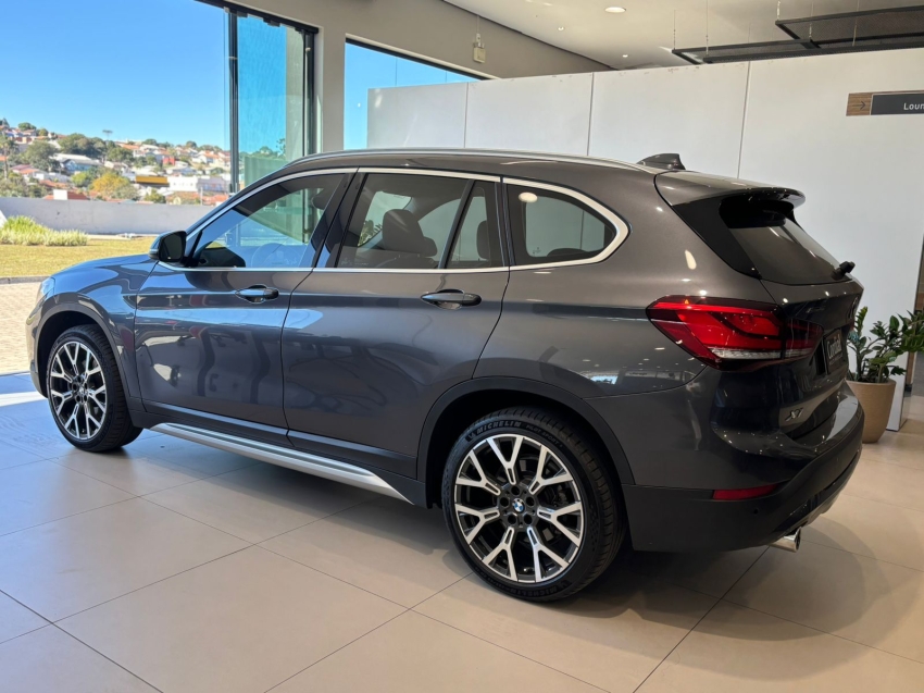 bmw x1 2.0 16v turbo activeflex sdrive20i x-line 4p automatico flex 20223