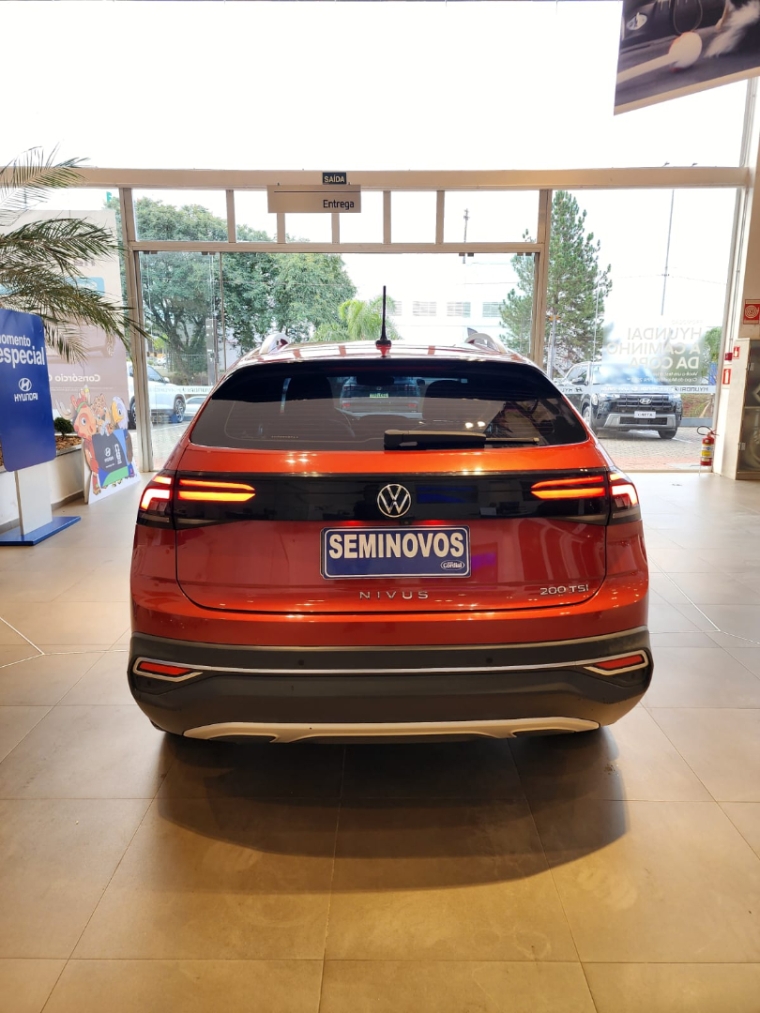 volkswagen nivus 1.0 200 tsi total flex highline automatico 4p 20215