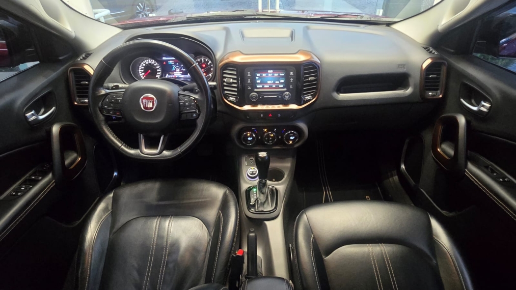 fiat toro 2.0 16v turbo diesel volcano 4wd at9 4p automatico 20196