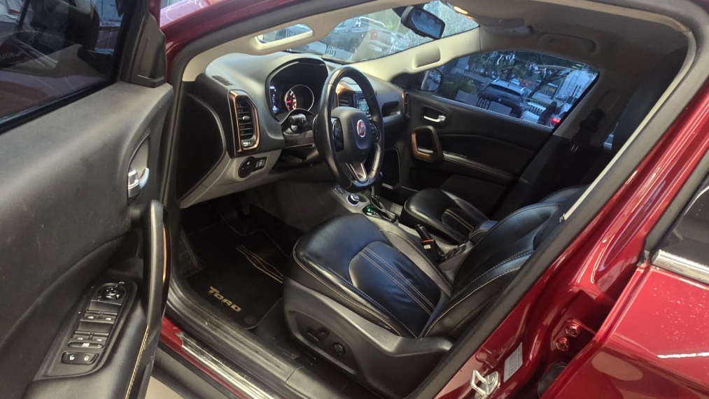 fiat toro 2.0 16v turbo diesel volcano 4wd at9 4p automatico 20195