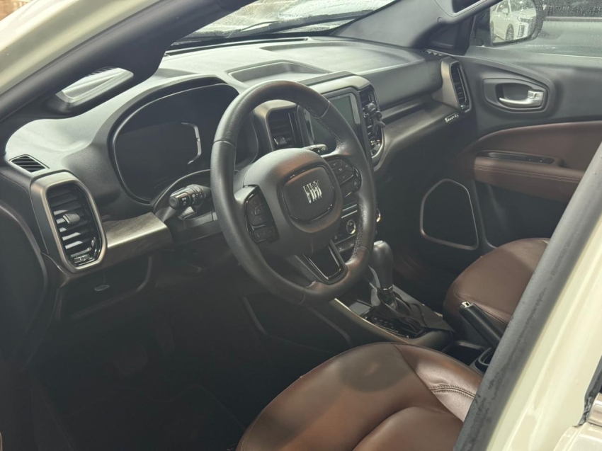 fiat toro 2.0 16v turbo diesel ranch 4wd at9 5p automatico 20245