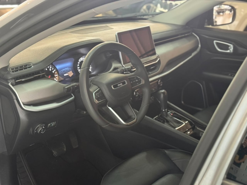 jeep compass 1.3 t270 turbo flex longitude at6 4p automatico 20226