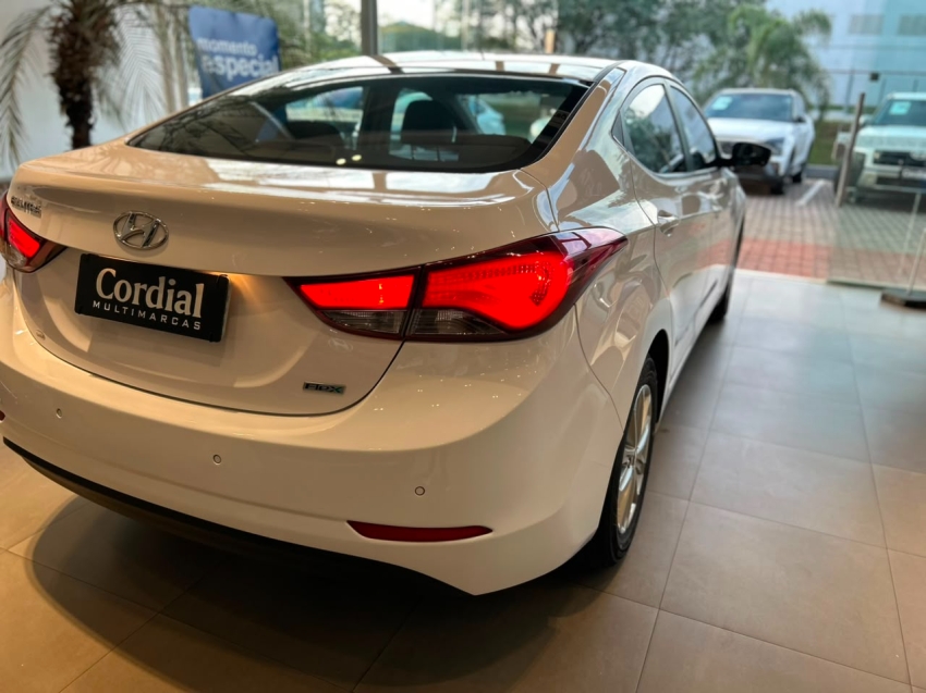 hyundai elantra 2.0 gls 16v flex 4p automatico 20154
