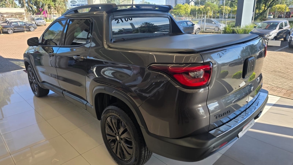 fiat toro 1.3 turbo 270 flex volcano at6 4p automatico 20252