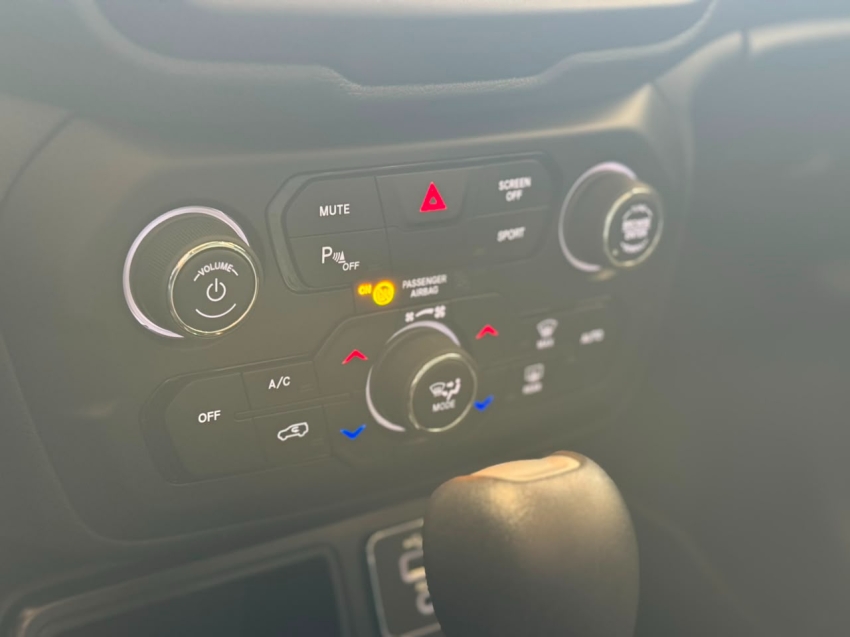 jeep renegade 1.8 16v flex limited 4p automatico 5p 20219