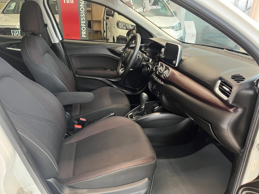 fiat cronos 1.8 e.torq flex precision at6 4p automatico 20218
