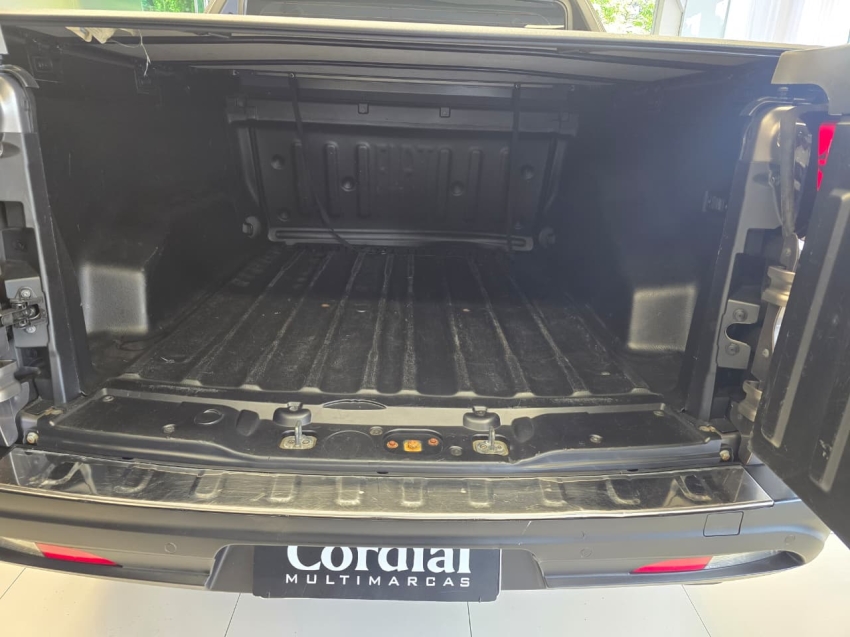 fiat toro 2.0 16v turbo diesel volcano 4wd at9 4p automatico 20216