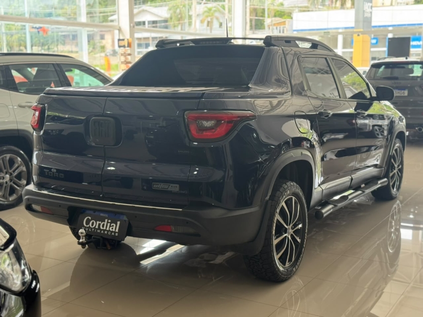 fiat toro 2.0 16v turbo diesel ultra 4wd at9 5p automatico 20214