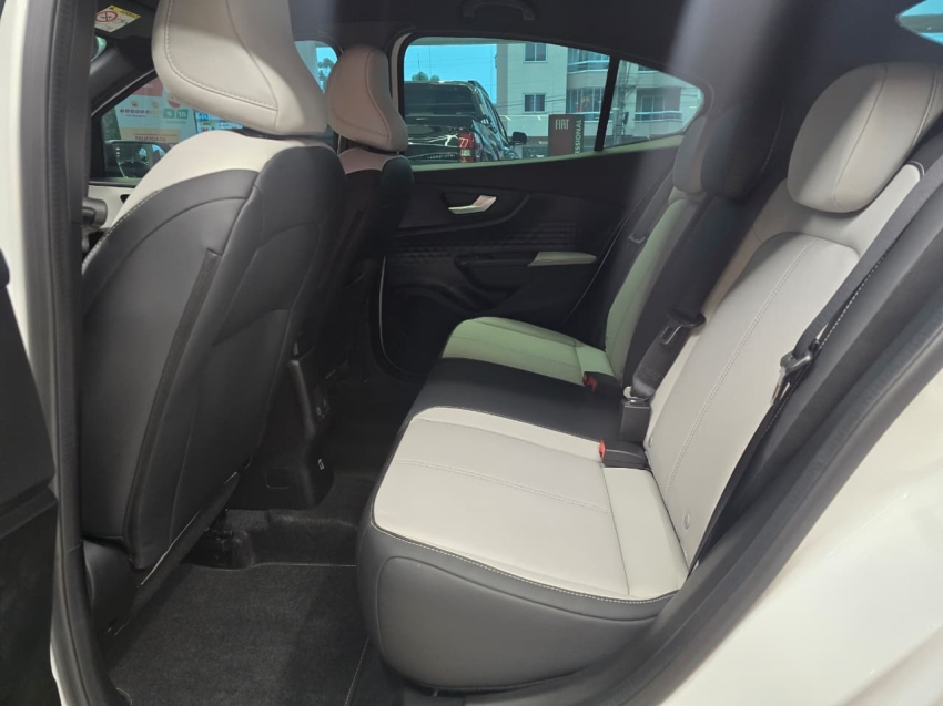 fiat fastback 1.0 turbo 200 hybrid impetus cvt hibrido 4p automatico 202513
