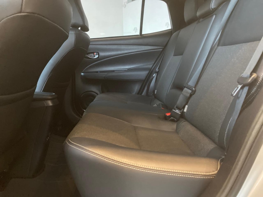toyota yaris 1.5 16v flex xs connect multidrive 4p automatico 202310