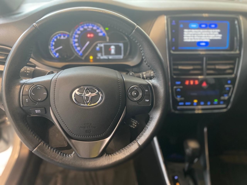toyota yaris 1.5 16v flex xs connect multidrive 4p automatico 20238