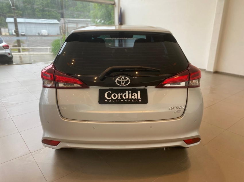 toyota yaris 1.5 16v flex xs connect multidrive 4p automatico 20235