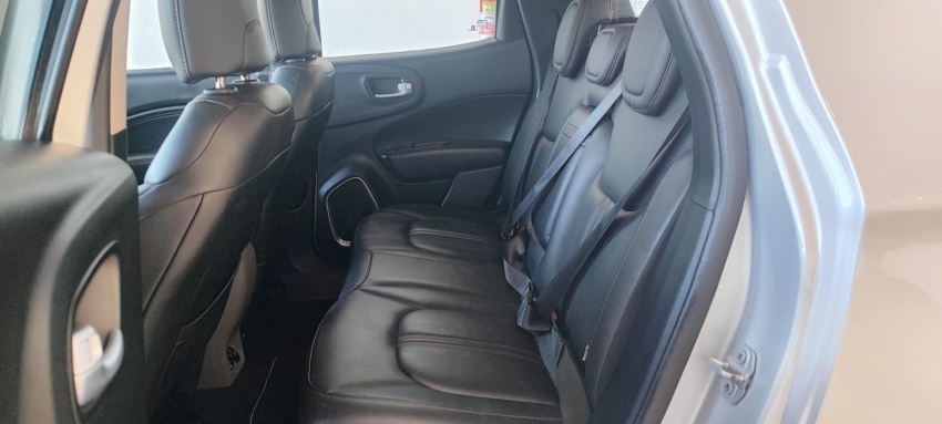 fiat toro 2.0 16v turbo diesel volcano 4wd at9 4p automatico 201911