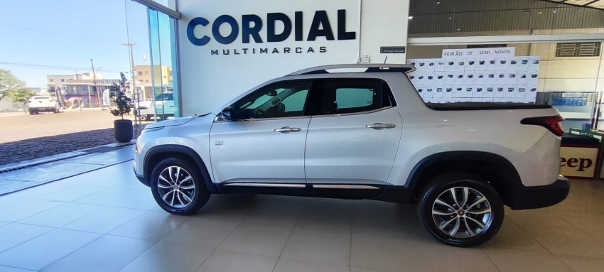 fiat toro 2.0 16v turbo diesel volcano 4wd at9 4p automatico 20193