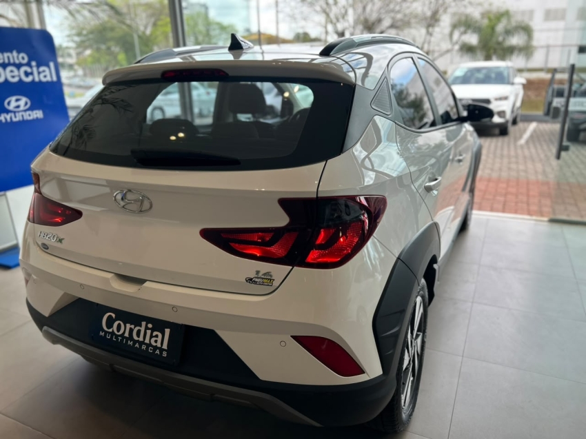 hyundai hb20x 1.6 16v flex evolution automatico 4p 20204