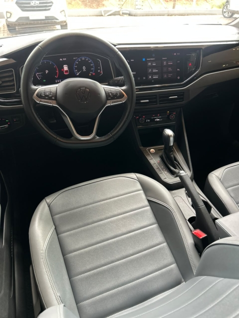 volkswagen nivus 1.0 200 tsi total flex highline automatico 4p 20215