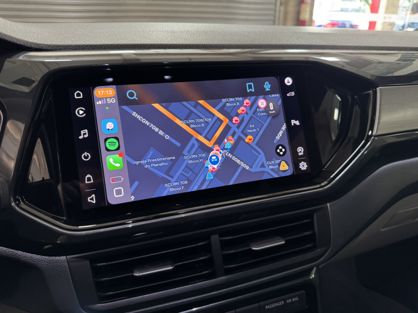 volkswagen t-cross highline.