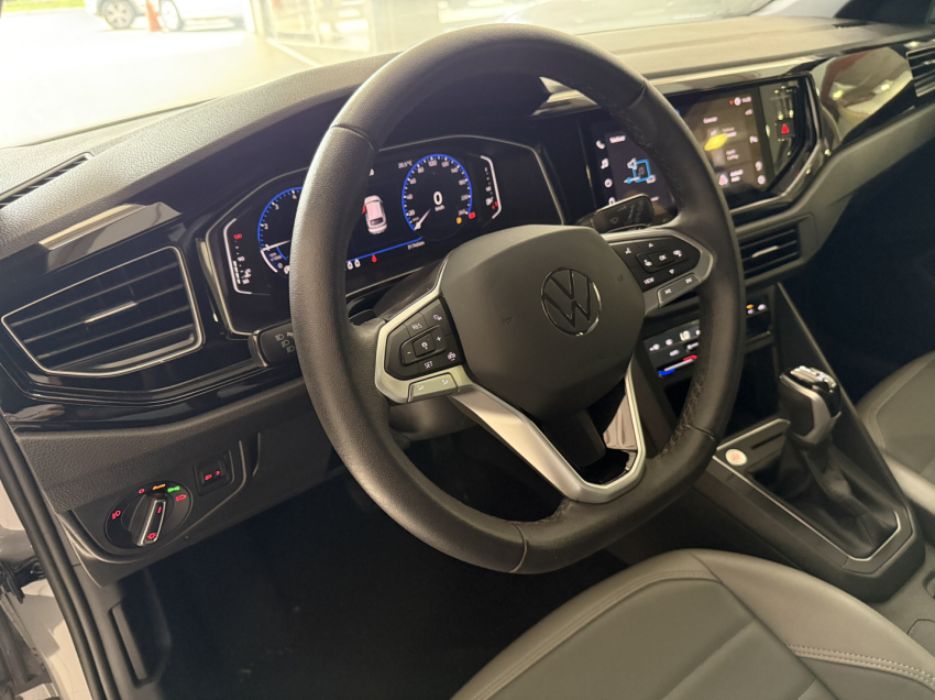 volkswagen nivus highline.