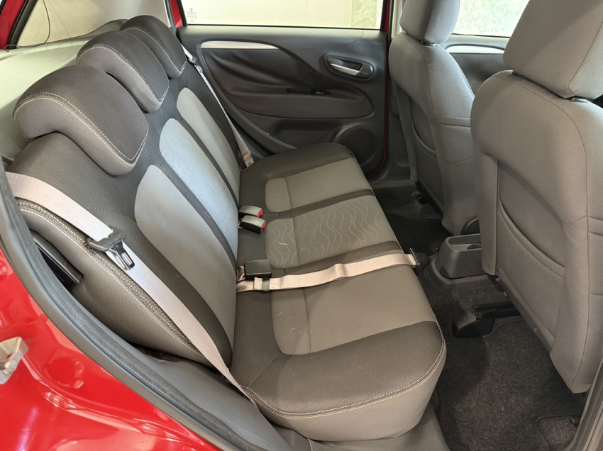 fiat punto 1.6 essence 16v flex 4p automatizado automatico 2015
