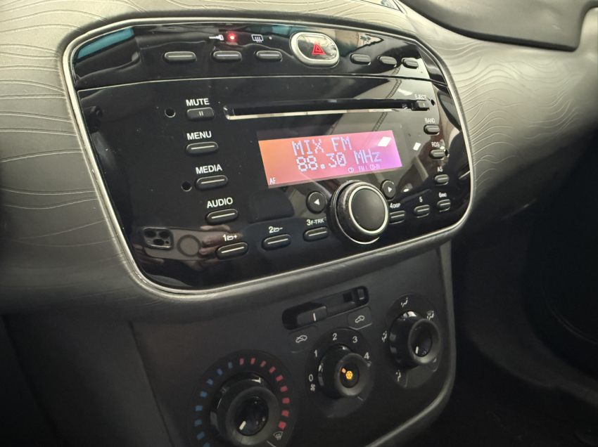 fiat punto 1.6 essence 16v flex 4p automatizado automatico 2015