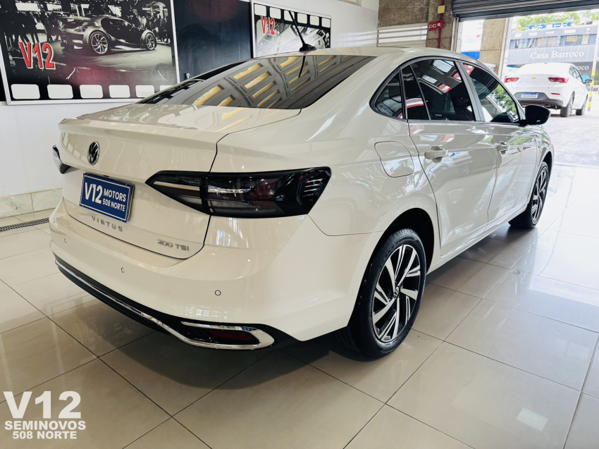 volkswagen virtus highline.