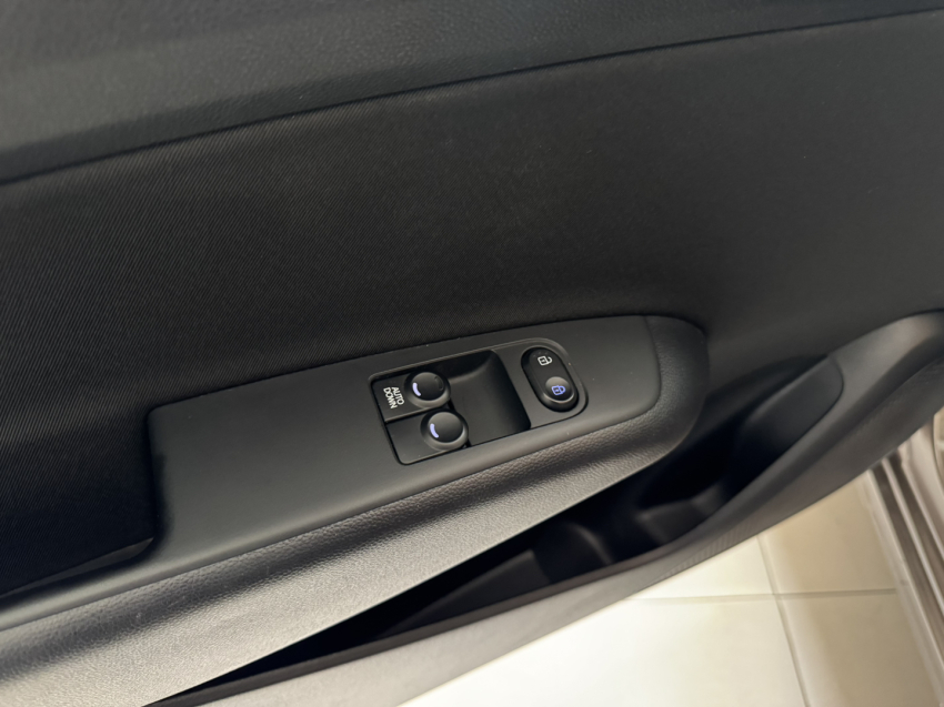 hyundai hb20 1.0 comfort 12v flex 4p manual.