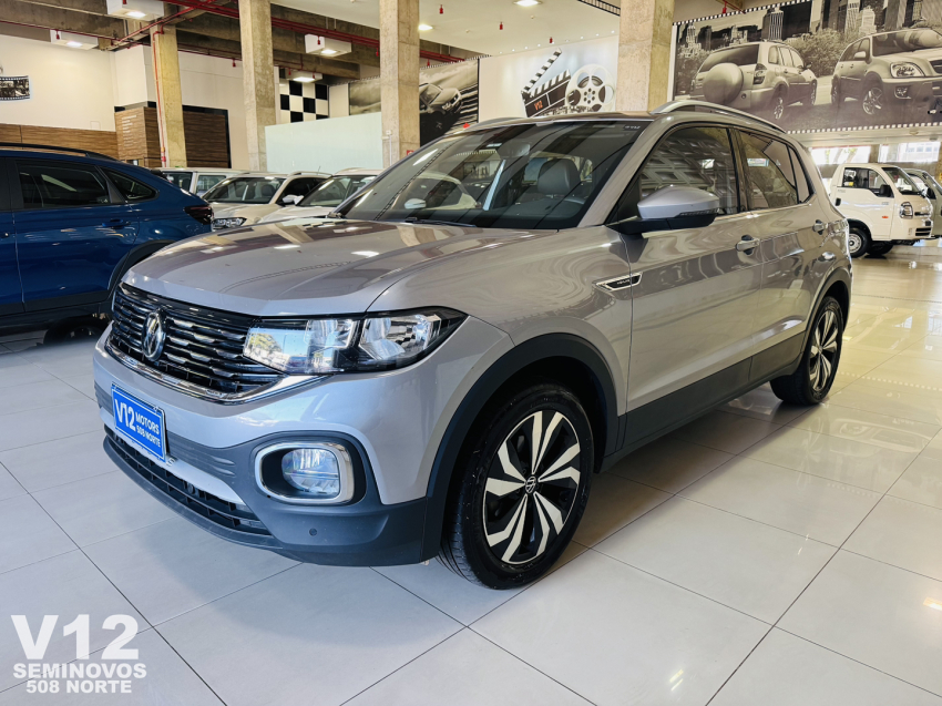volkswagen t-cross highline.