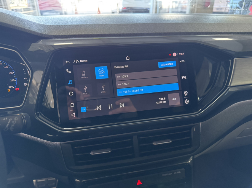 volkswagen t-cross highline.