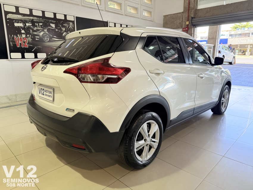 nissan kicks s