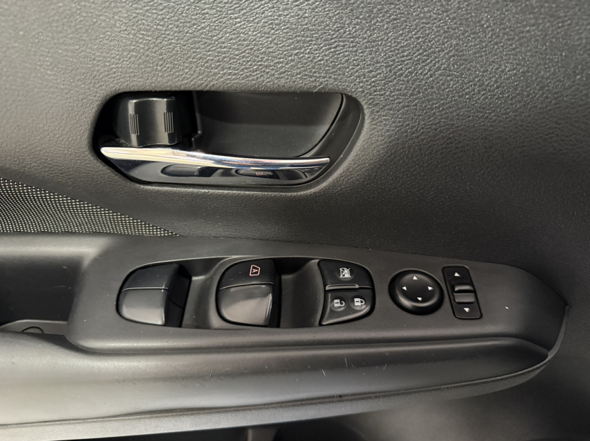 nissan kicks s