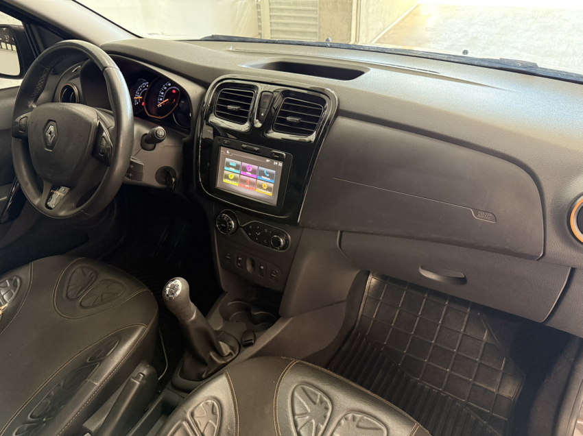 renault sandero 1.6 16v sce flex stepway manual 4p 2017
