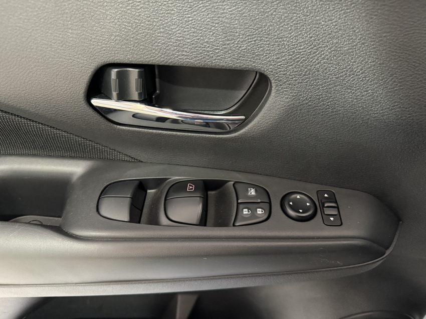 nissan kicks 1.6 16v flexstart sense xtronic flex 4p automatico 2024