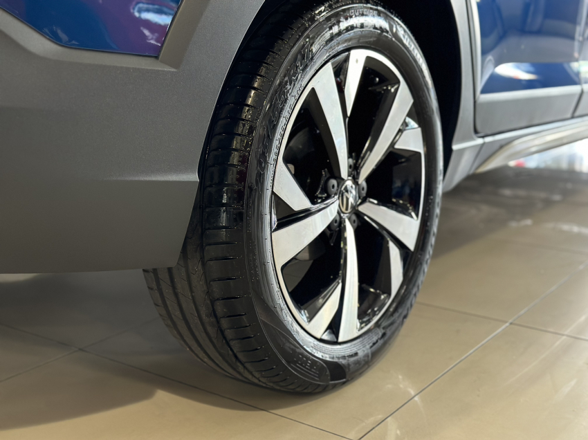volkswagen nivus 1.0 200 tsi total flex highline automatico 4p 2024