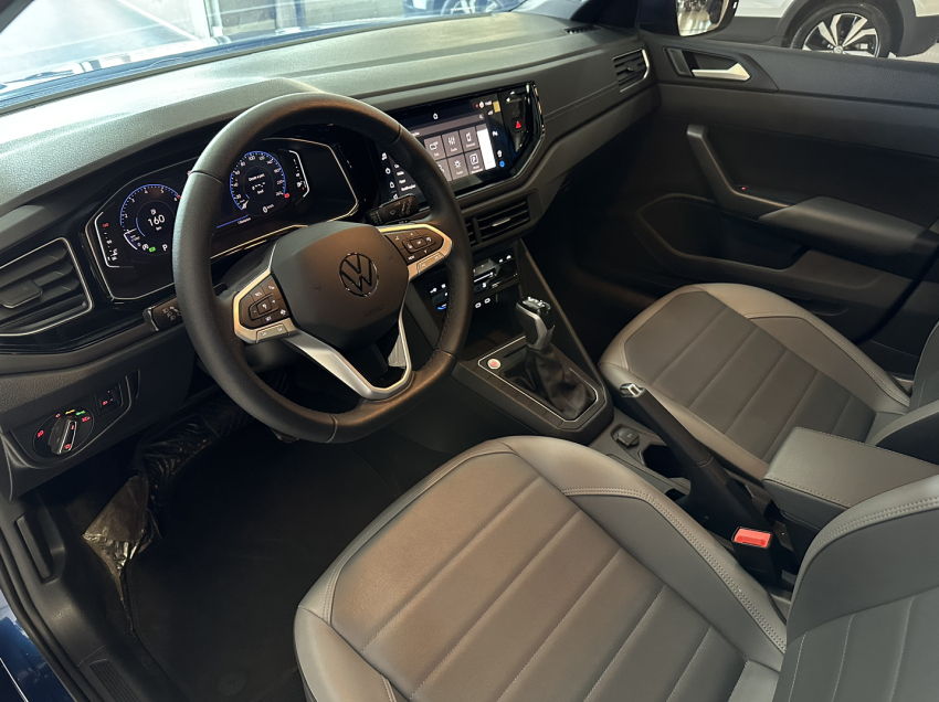 volkswagen nivus 1.0 200 tsi total flex highline automatico 4p 2024