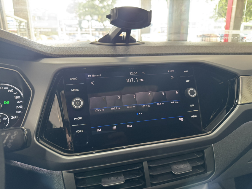 t-cross comfortline com teto solar