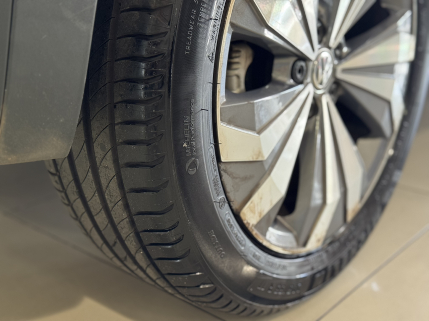 t-cross comfortline com teto solar