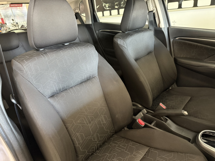 honda fit 1.5 lx 16v flex 4p automatico 2016