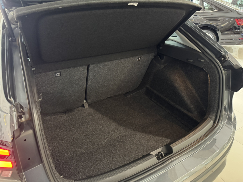 volkswagen nivus comfortline.