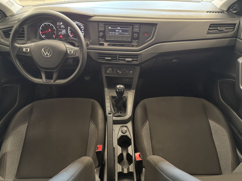 volkswagen polo track.