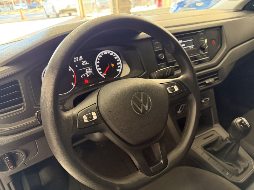 volkswagen polo track.