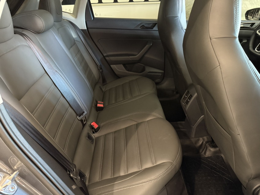 volkswagen polo 1.0 170 tsi sense automatico.