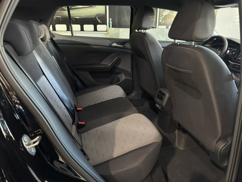 volkswagen t-cross 1.0 200 tsi total flex comfortline automatico.