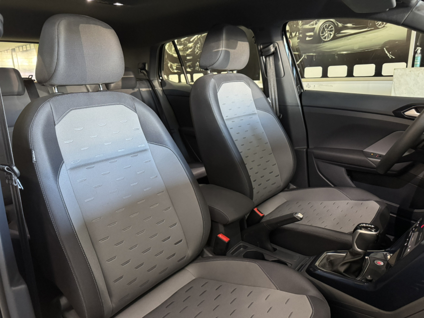 volkswagen t-cross 1.0 200 tsi total flex comfortline automatico.