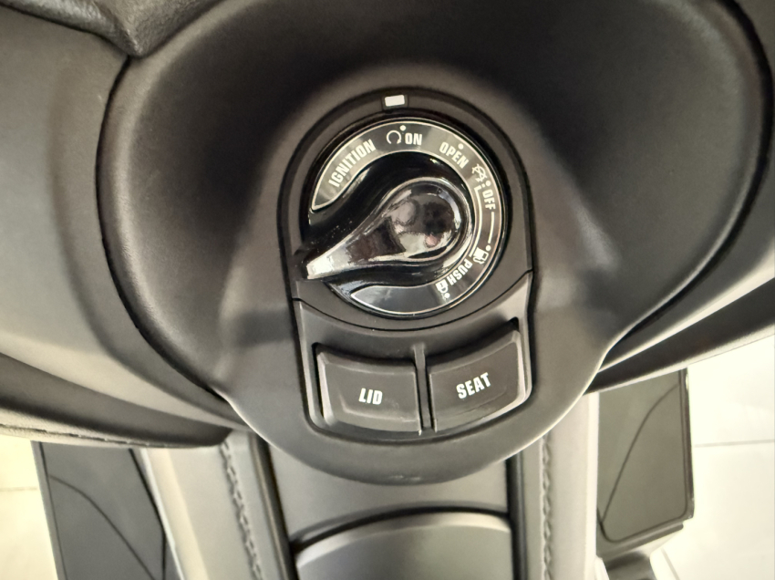 yamaha xmax abs 250 gasolina automatico 2023