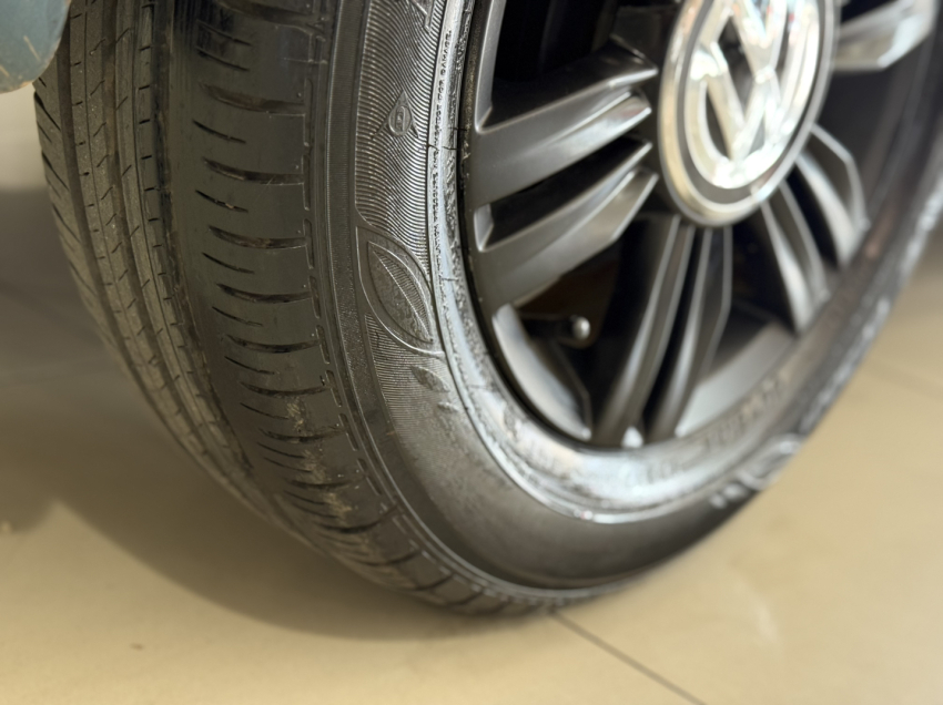 volkswagen up move tsi