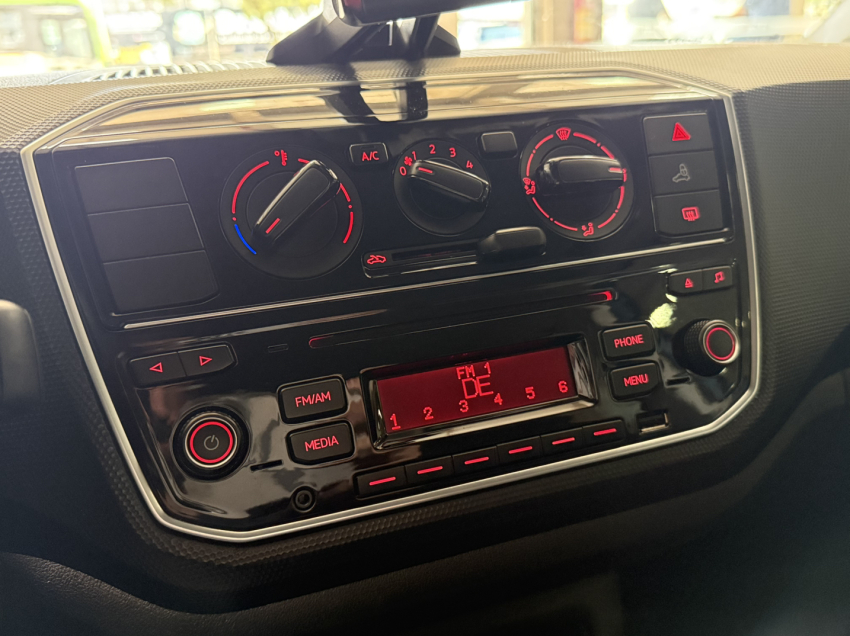 volkswagen up move tsi