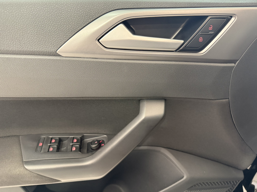 volkswagen nivus comfortline.