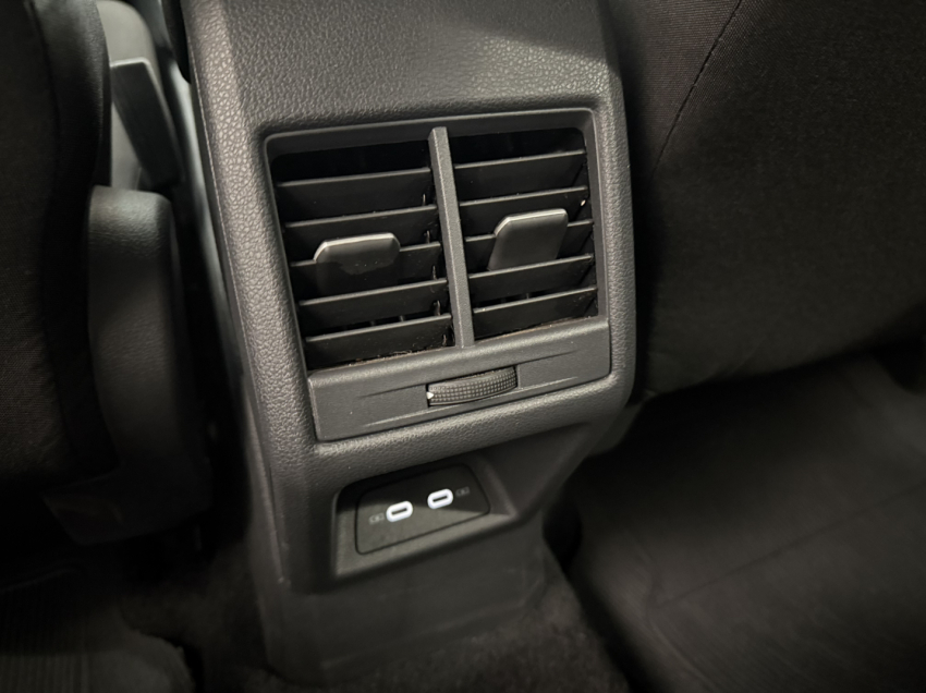 volkswagen nivus comfortline.